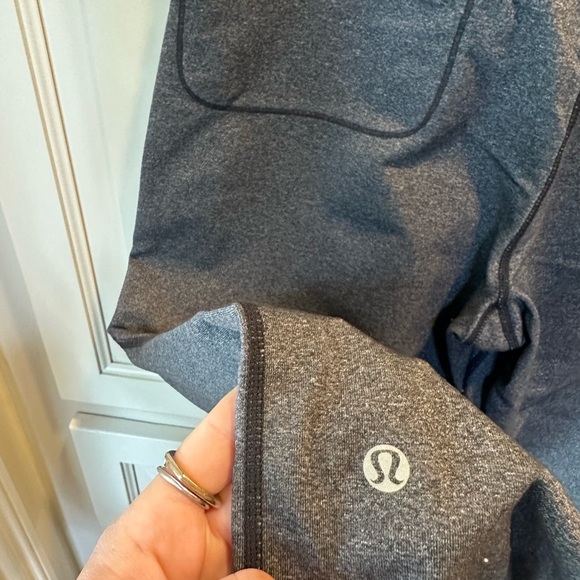 Lululemon Gray Pants Size 6 - Picture 4 of 5